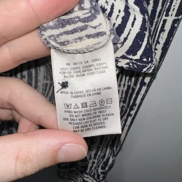 Holding Horses Anthropologie Women’s Sammie Printed Button Down Shirt Size 4 - Picture 5 of 5